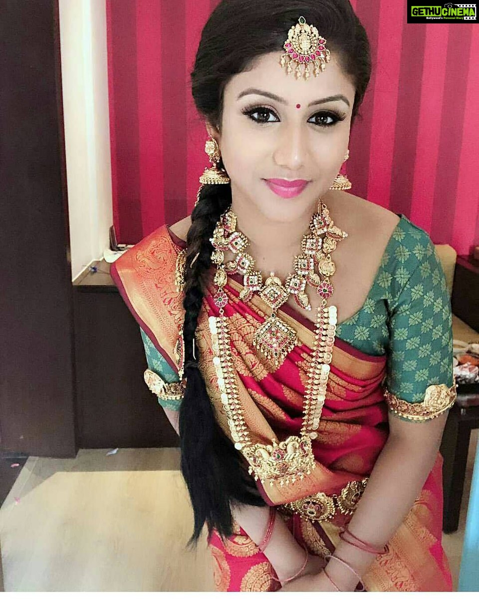 क्यूरी TV Serial Actress Disha parmar Mangalsutra for all indian women पीतल  मंगलसूत्र Price in India - Buy क्यूरी TV Serial Actress Disha parmar  Mangalsutra for all indian women पीतल मंगलसूत्र Online