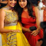 Kajal-agarwal-amala-paul-stills-at-nayak-audio-launch