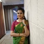 Anitha Sampath, Sun Tv, Anchor, green saree, charming