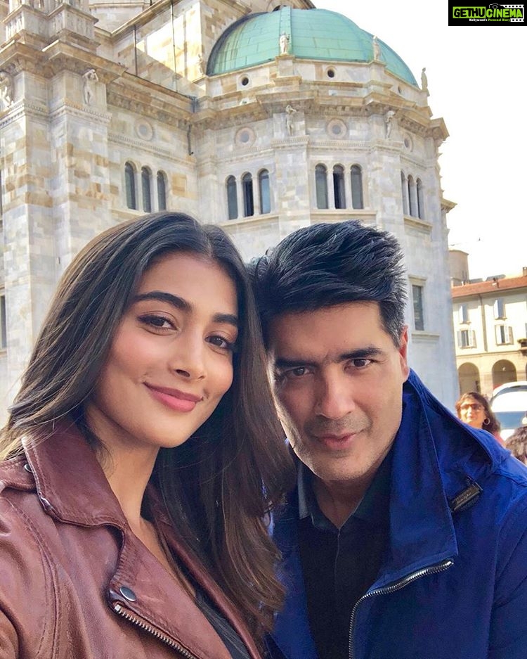 Pooja Hegde, selfie, wallpaper, Manish Malhotra - Gethu Cinema Pooja Hegde, selfie, wallpaper, Manish Malhotra - Gethu Cinema
