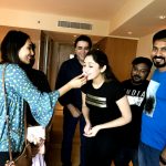 Sayyeshaa, Ghajinikanth, team, family