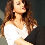 Sonakshi Sinha, Selfie, delicious