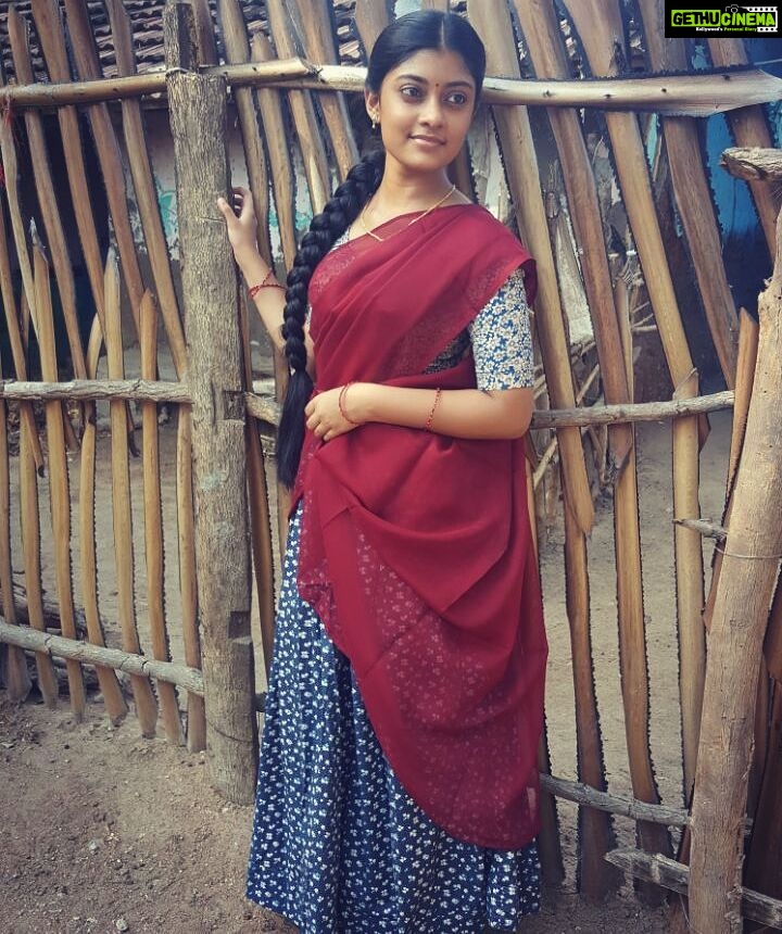 Ammu Abhirami, Ratsasan Actress, red saree, new hair style - Gethu Cinema Ammu Abhirami, Ratsasan Actress, red saree, new hair style - Gethu Cinema