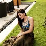 Yashika Aannand, natural, sit, shy, cute