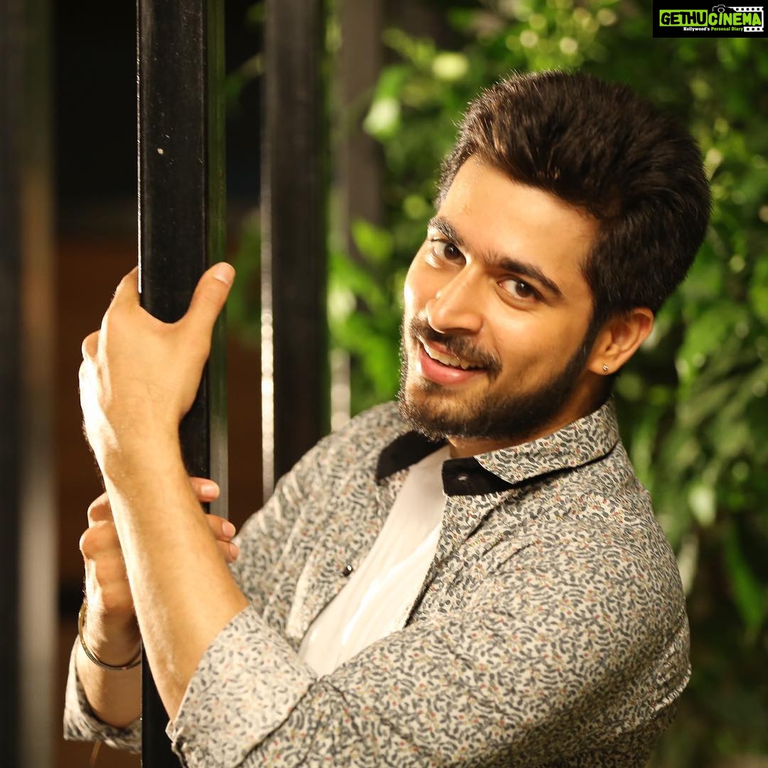 Harish Kalyan, charming, hd, wallpaper, tamil actor, Pyaar Prema ...