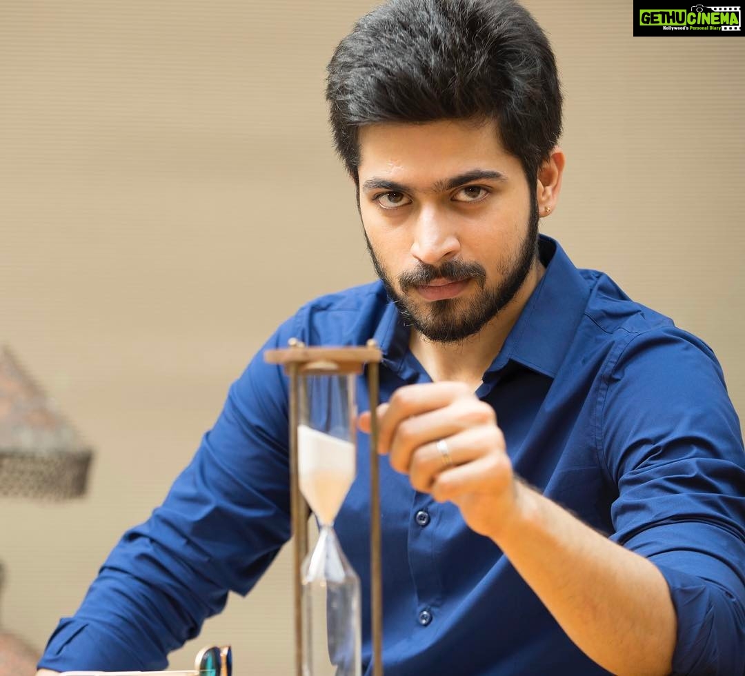 Harish Kalyan, handsome, hd, blue dress, actor, Vil Ambu - Gethu ...