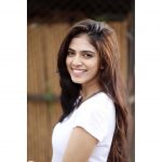 Malavika Mohanan, Photoshoot, smile, white dress