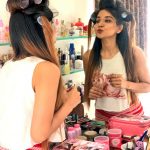 Sakshi Agarwal, Jeyikkira Kuthira Actress, hair style