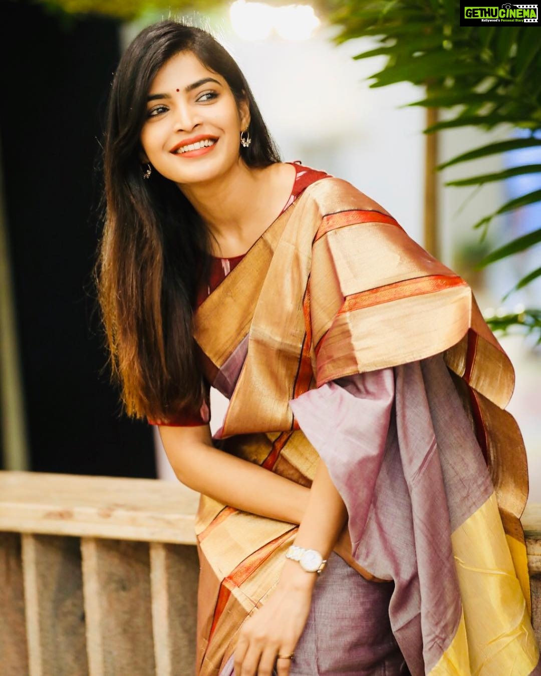 Sanchita Shetty, hair style, smile, saree, party - Gethu Cinema Sanchita Shetty, hair style, smile, saree, party - Gethu Cinema