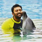 Shanthanu Bhagyaraj, Dolphin, kiss, hd