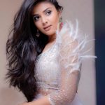 Sreemukhi, fashion dress