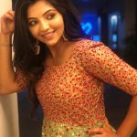 Athulya Ravi, Suttu Pidikka Utharavu Heroine, night, function, glamorous