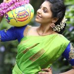 Athulya Ravi, Suttu Pidikka Utharavu Heroine,  pot, treditional