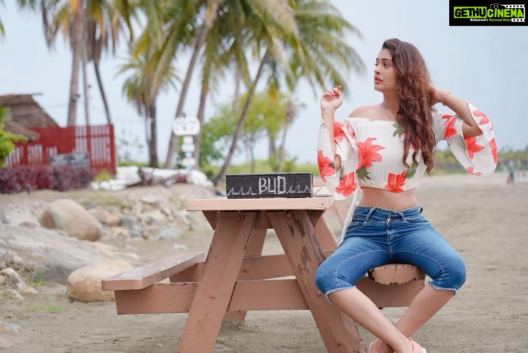 Payal-Rajput-cover-telugu-rx-100-actress