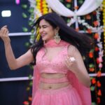 Adah Sharma Instagram – Caption this 😜
SWIPE at your own risk 
#ThodaSaJeeLoThodaThodaCompleteKaro
#100YearsOfAdahSharma #adahsharma 
.
.
.
P.S. 51 lucky winners who can find Radha in the pics win special virtual gifts from #StarKidRadhaSharma @adah_ki_radha