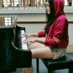 Adah Sharma Instagram – Guess the song 🙃
#MidweekMotivation to complete the song even when the man yells AYYYYY 🤣
.
.
.
#100YearsOfAdahSharma #adahsharma
#piano @snehal_uk @jagats38  @westinhyderabad thank you for the piano every night after shoot 🤩😘
P.S. No mask only for this video…otherwise I play incognito… you will never find me 💁‍♀️😈