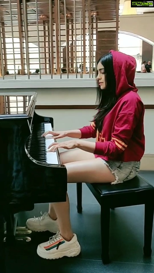 Adah Sharma Instagram - Guess the song 🙃 #MidweekMotivation to complete the song even when the man yells AYYYYY 🤣 . . . #100YearsOfAdahSharma #adahsharma #piano @snehal_uk @jagats38 @westinhyderabad thank you for the piano every night after shoot 🤩😘 P.S. No mask only for this video...otherwise I play incognito... you will never find me 💁‍♀️😈