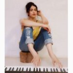 Adah Sharma Instagram - Believe in magic #MondayMotivation . . . . #ThoseWhoDontBelieveInMagicWillNeverFindIt #magic #piano #pianocover #aintnosunshine Magic makers @eipitrix @rohitreddygoa #100YearsOfAdahSharma #adahsharma