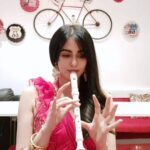 Adah Sharma Instagram - Guess the song 😉 Dulhania Dilwaale le Jaegi ❤ TAG a Dilwaala Refer to prev post 🙃 , , , , Dulhanias hair @snehal_uk styled by @juhi.ali @asaga.in @kharikajai @rubansaccessories , , #recorderplayer #100YearsOfAdahSharma sOfAdahSharma #flute #adahsharma #redsaree #ILikeRedSareesMoreThanRedVelvetCake