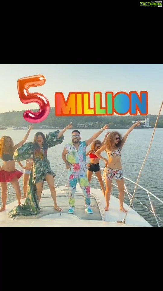 Adah Sharma Instagram - WIN a trip to MALDIVES,Tag a friend 7 nights and 2 days one way trip sponsored by @vyrloriginals for #DrunkNHigh crossing 5 million ! All you have to do is guess the lyrics in the comments to what Adah Sharma is singing 🙃 @mellowmellow @akullofficial @aasthagill @robbysinghdp @shreoshi4 #100yearsofAdahSharma #adahsharma