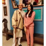 Adah Sharma Instagram - EXCLUSIVE pic of Vidyut Jammwal and me prepping for Commando 5 . . #action #100yearsofAdahSharma #adahsharma Commando 5 EXCLUSIVE #leaked #BehindTheScenes #vidyutjammwal Since a lot of you have been asking 😁 . . P.S. for bikini pics of Vidyut Jammwal contact @aashinshah15