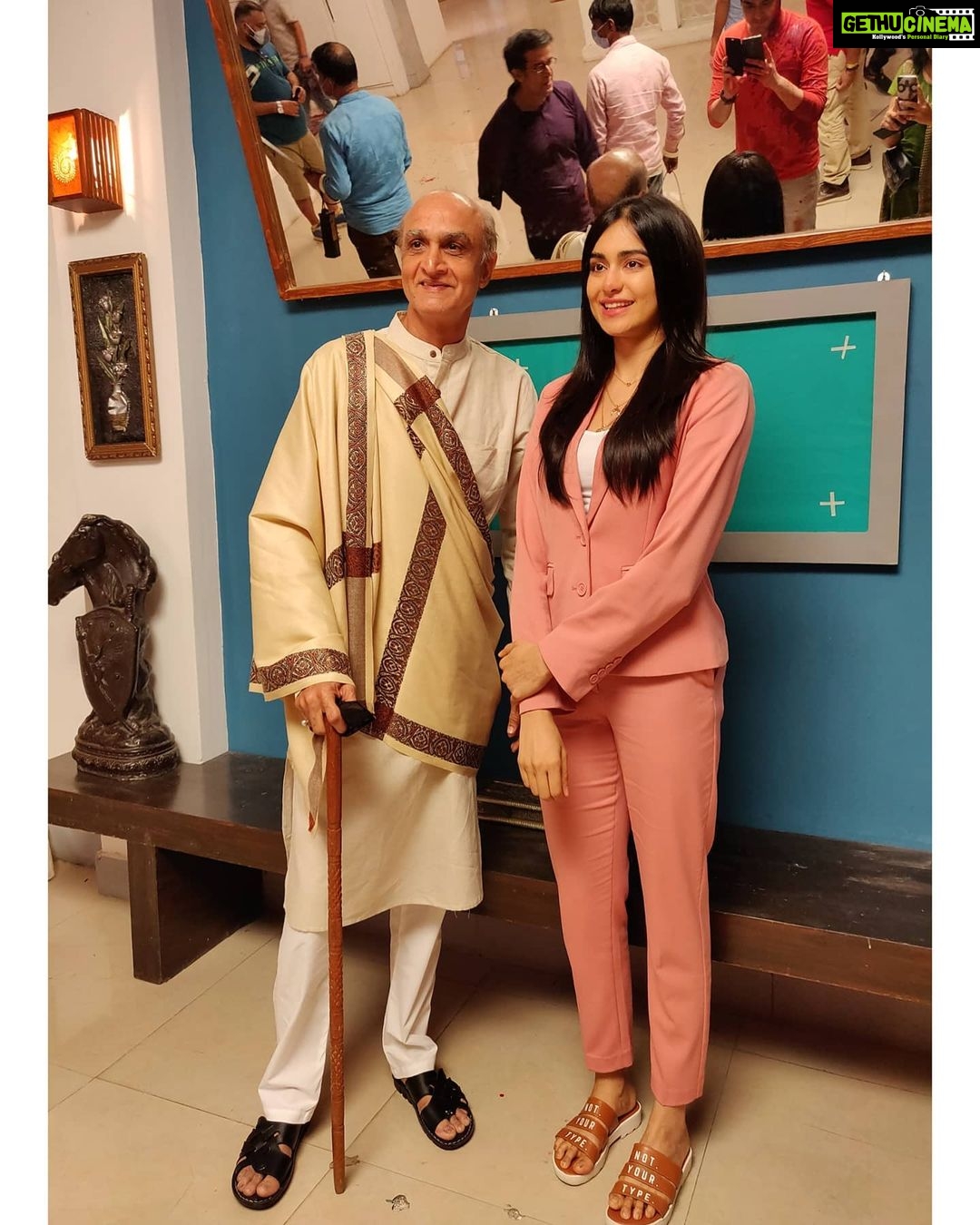 Adah Sharma Instagram - EXCLUSIVE pic of Vidyut Jammwal and me prepping for Commando 5 . . #action #100yearsofAdahSharma #adahsharma Commando 5 EXCLUSIVE #leaked #BehindTheScenes #vidyutjammwal Since a lot of you have been asking 😁 . . P.S. for bikini pics of Vidyut Jammwal contact @aashinshah15