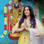 Adah Sharma Instagram – Oh my God 🙏❤️
Was on the way to for the poster launch of my next film and met God ,so took a few pictures 😁 These are painted by someone whose number is also on the painting. I hope someone sees these pictures and calls him ! #NotAnAd 
.
.
Styled by @juhi.ali 
Hair @snehal_uk makeup @makeup_sidd 
Wearing @gopivaiddesigns 
Jewellery @ruar_jewels @j.singhjewellers
.
.
P.S. I think i can be an option for Ganeshji ‘s mouse 🐀❤️