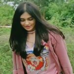 Adah Sharma Instagram – Who would like to stay here ? ❤️
.
As an actor I almost don’t have a permanent home ! I’m lucky I get to see new places, interract with different creatures…
.
Full video out on @adah_ki_radha
.
#RadhaSeKoiKaiseNaJale #100yearsofadahsharma #qurantinelife
#qurantine
.
P.S. you will never feel lonely in a place like this…there are snakes, bats, lizards, spiders and scorpions for company 👀 they have welcomed me into their home 🕷️