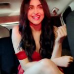 Adah Sharma Instagram – Guess which song I’m singing !!! WATCH IT ON MUTE don’t cheat !
The winner gets some amazing virtual gifts ! 
I’m purposely doing rubbish ulta expressions to confuse you. 
Your time starts NOWWW ! GO ! #100yearsofAdahSharma #adahgaana #gaanawithadahchallenge
.
Arre flop !!! Sorry I was to mute this video and put it out 😂😂😬😂😬 areeeee yaaaaarrrrr ….