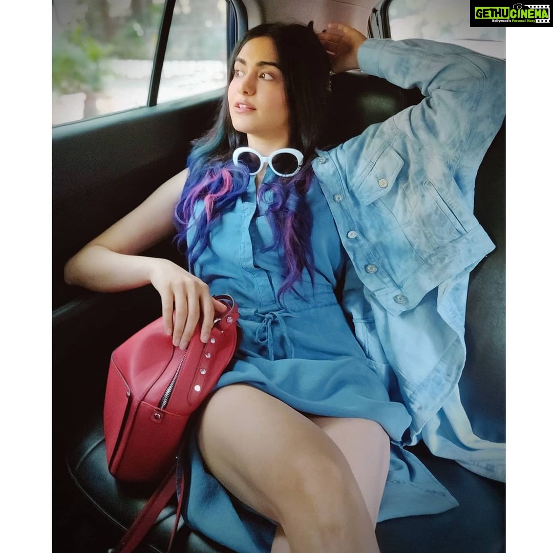 Adah Sharma Instagram - I went chic and casual to meet my friends - Denim on denim was my choice with white sneakers ,a cool red backpack and sunglasses . I got everything for this look on @amazondotin.whats your casual outing look? @amazonfashionin