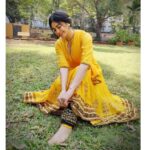 Adah Sharma Instagram – Kathak to me is expressing my adah . And what better than a bright yellow outfit to start my morning dance routine with? This traditional Anarkali is perfect for my riyaaz. I found it  on Amazon. Check out the amazing ethnic collection on @amazondotin and make your #HarPalFashionable. Stay tuned to my page to have a sneak-peek into a day in my life and how I make my har pal fashionable 💁‍♀️♥️🤸 @amazonfashionin