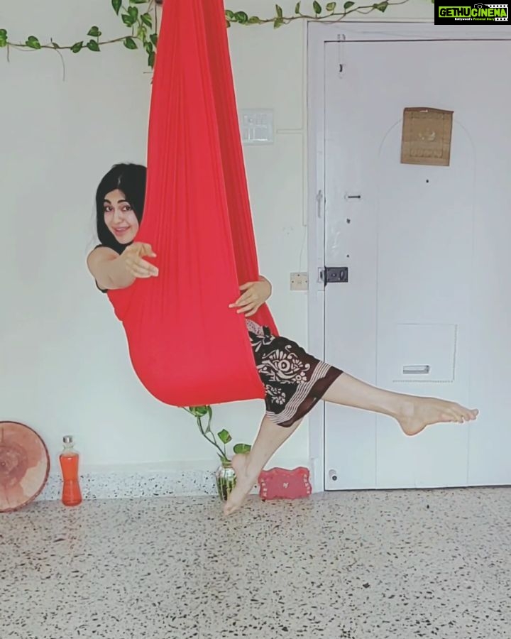 Adah Sharma Instagram - What are your Valentine's day plans ? Tutorial : How to lose your boyfriend for Valentine's day and how to successfully hide from love so that it can never find you and you can peacefully be alone 😁 #HappyValentinesDay and thank u for the love for #TuYaadAya . . P.S. this Valentine's Day choose peace ..hide form your boyfriend and only when he goes 2.3 kms away you call the other one. This will maintain the joy in your relationship and no one will fight. Hopefully...till he finds out 😬 then hide again ! #idonotpracticewhatipreach #onlyifyoureadmylonghashtagsshouldyoutakemyloveadvice