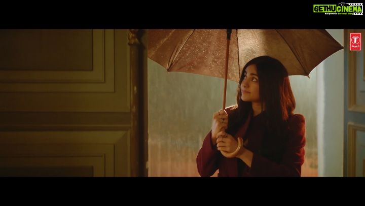 Adah Sharma Instagram - Do you believe in true love 😍❤️ the forever waala kind ? . I'm dedicating this song to 73 of my ex boyfriends(imaginary and real all included) ...we are releasing it 3 days before Valentine's day so you boys can learn it up and sing it for me on Valentine's day #TuYaadAya 😁😁😁 @adnansamiworld @kunaalvermaa @arvindrkhaira @bhushankumar @tseries.official SONG OUT TOMORROW 😘😘😘