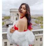 Adah Sharma Instagram – Jhonka Hawa Ka Aaj Bhi
Zulfe Udata Hoga Na 😉