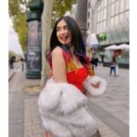 Adah Sharma Instagram - Mera dhyaan udhar hai , Mera hero (real life waala) jidhar hai 😜