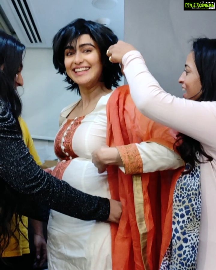 Adah Sharma Instagram - Tag a friend who should get the Shaanthi look! . Here's how Shaanthi came into existence 🤷🤦💇💁🙋 . Meet Team A !! Don't put Nazar but I have the most amazing , maddest , happiest,coolest team ever ! @snehal_uk @siddheshnakhate @juhi.ali @rajnigandhashekhawat who take great pains to make me look extraordinary always 😁😁😁 yup allllwaysssss ! . #ShanivaarWithShaanthi #ShaanthiShanivaar #adahsharma #behindthescenes