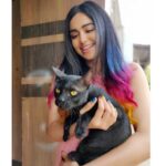 Adah Sharma Instagram - Met this Black Panther on set yesterday 😍😍😍 Soft Kitty , warm Kitty, little ball of fur , Happy Kitty , sleepy kitty , pur pur pur