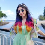 Adah Sharma Instagram - रंगीन बालिका! HAIR we go ! U guys must DYE laughing at my puns ! 😁😆😜🙈🙊🙉 . . Warning : new hair colour... As and when any other actress gets "inspired" by the tricoloured hair , you need to pay me copyright charges or get sued 😶 Mauritius