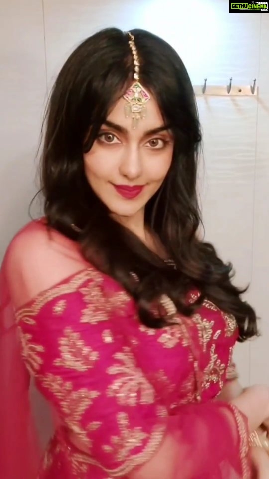 Adah Sharma Instagram - Tag someone who should recreate this look with @nykaabeauty makeup β¨ . Serving this π£ Karvachauth look from my music video #SorrySorry π . #Nykaa #SorrySorry #RohanMehra #AdahSharma #AdahKiAdah #RaashiSood #RitualsOfLove #campaign #makeup #skincare #bhfyp #makeuplover #organicc #reels