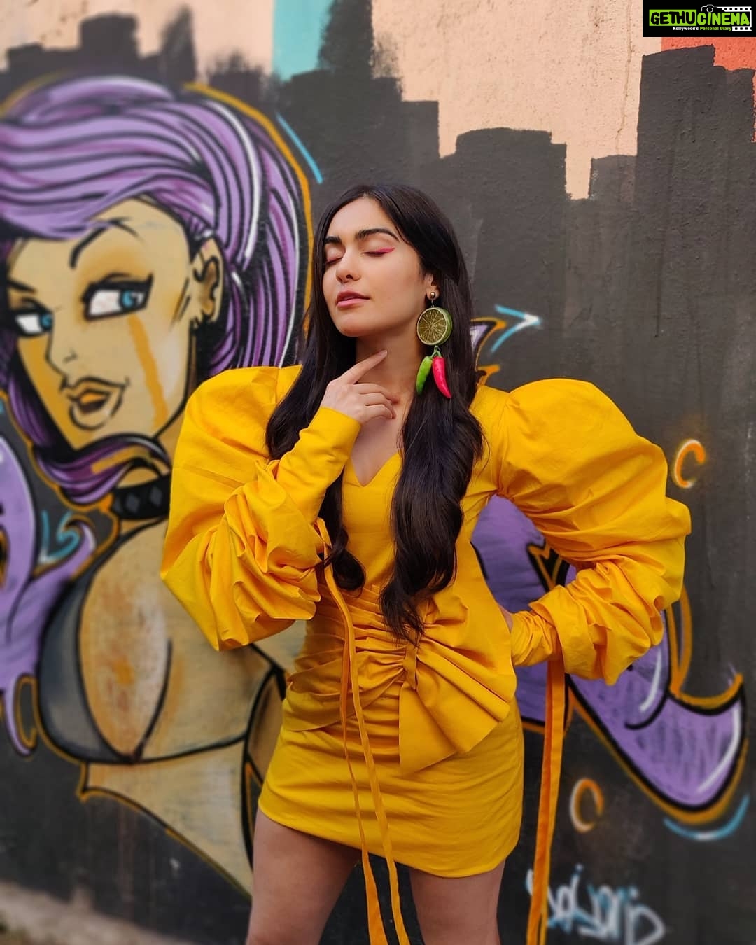 Adah Sharma Instagram - Poll : Nimbu Ya Mirchi ? And if Mirchi red or green ? #ufffcomplexlifequestions π !!!! . For the Mirchi music awards . Outfit by @labelsashe Shoes by - @aldo_shoes Earrings by - the leftovers from our weekly nimbu Mirchi stash Styled by - @juhi.ali Hmu- @snehal_uk