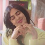 Adah Sharma Instagram - TAG someone who should celebrate #Karvachauth this year😁😁😁 #SorrySorry releasing on 19th October on BGBNG Music’s official YouTube channel. Come join @nykaabeauty @rohanmehraa @bgbngmusic and me and spread the love..(keep your SORRY'S ready) . @bgbngmusic @raashisood @rohanmehraa @nykaabeauty @mynykaa @gauravxwadhwa @rumifiedritika @gchawla62 @thestorywala_ @zaraanoffical @ihitenmusic  . #SorrySorry #RohanMehra #AdahSharma #AdahKiAdah #RaashiSood #RitualsOfLove #Nykaa #BGBNG