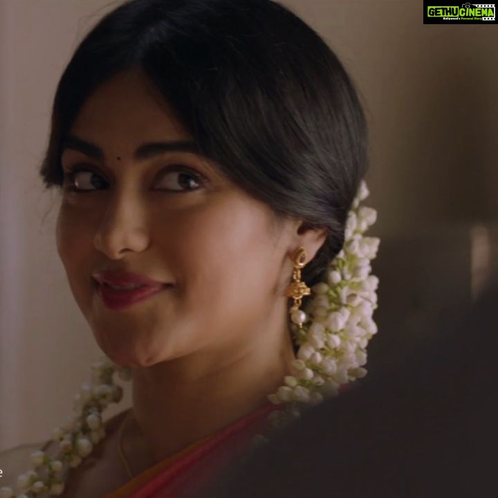 Adah Sharma Instagram - Tag your coffee partners !!! π€π€π€ . . Super happy to be associated with Nescafe Sunrise ! Directed by @sanaahmad20 ππ . U loved the first ad so here's the next ! U guys have give me craaazyyyy love every time I do something crazyyy with a saree ...the monkey head with saree, saree with sneakers on the red carpet , dance wearing a saree and the rock chic jacket with the saree at the airport ...here's something traditional I'm doing for the first time ! Hope u like it ππππ