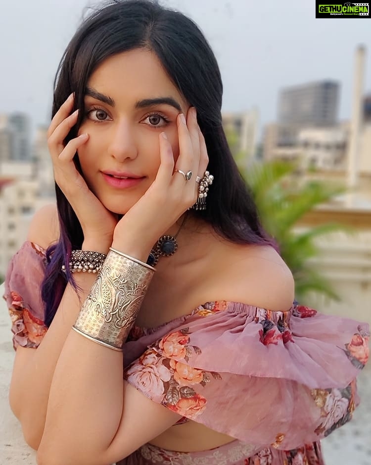 Adah Sharma Instagram - Eye contact is way more intimate than words can ever be 🖤🖤🖤 what do you see ?