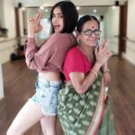Adah Sharma Instagram - Since my granny video was a Hit (for those of you who haven't seen it can scroll down on my feed) here's a picture of us "Shooting" together . . Which song would u like to see us doing next ? Aap sabki Farmaaish kya hai ? 💃💃💃❤️