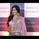 Adah Sharma Instagram - Guess why I said ooooooh 😂 ? Since u all loving the look from last night (and I am too ) had to post a video ... . . Repost @viralbhayani 🌸