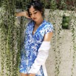 Adah Sharma Instagram – This floral dress with a linen shirt from Lee Cooper India’s Spring Summer ‘18 Collection is perfect for the summer! And donning this look makes me a #MasterOfDenim. You can be one too. Just head to @leecooperindia to participate, post your look and stand a chance to win the title and more! #ContestAlert #OwnIt #ndmplStarSquad