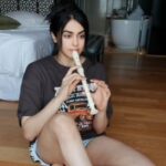 Adah Sharma Instagram - Guess the song 🙃 Pyar is ..........? #MondayMotivation to make dil deewana and do pyar #AdahBaba #WorkoutBeforeShoot #pranayama . . . #CantPutHaathInHaathForNowBecauseMyHandsAreBusyWithTheFlute #100YearsOfAdahSharma #adahsharma . . P.S. I'm two timing the piano with the flute these days. He fits in my suitcase, and vanity van while we shoot .