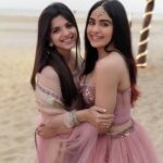 Adah Sharma Instagram - Because we are matchy matchy ! Tag Ur bestie 🤗