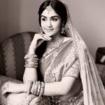 Adah Sharma Instagram – She sees in black and white ,
Thinks in grey 
And loves in colour 🖌️
Jm storm .
.
@snehal_style_hair n me got ready and shot for this soooo quickly and then rushed to the airport … In colour coming soon ❣️