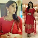 Adah Sharma Instagram - happy Pongal , happy Sankranthi, happy Lohri , happy Bhogi ,happy happy ! Wish you all lots of peace 💝💟 Wearing Anarkali @krupakapadialabel Earrings @bellezajewels Hair @snehal_style_hair Styled by #natashathakur @viralmantra